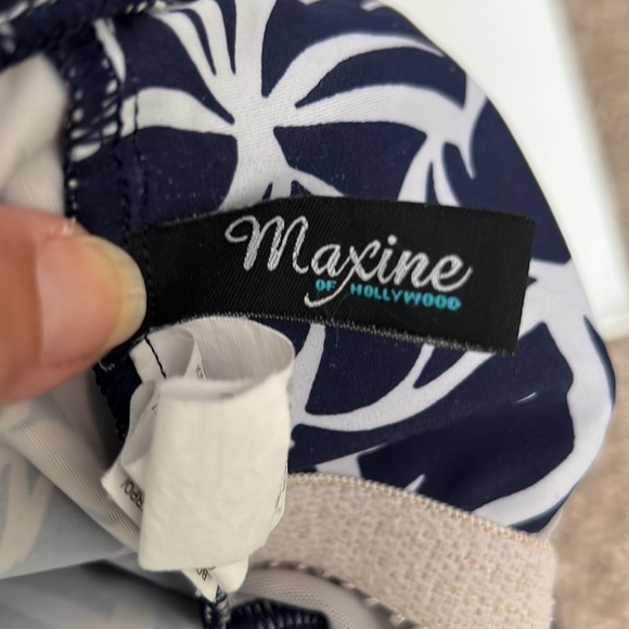 Maxine of Hollywood Navy and White Ruched Front One Piece Swimsuit - Picture 4 of 7